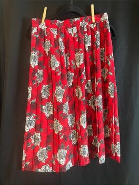 Red Floral Pleated Midi Skirt | size 12 | elastic waist